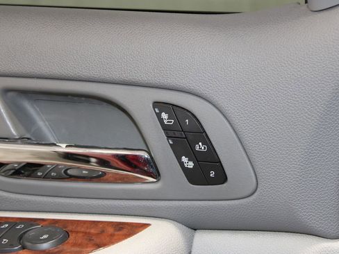 Used 2007 Chevrolet Silverado 1500 LTZ w/ Suspension Package, Off-Road" image 39