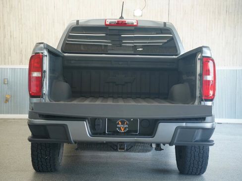 Used 2021 Chevrolet Colorado LT w/ Redline Special Edition AWD/4WD image 38