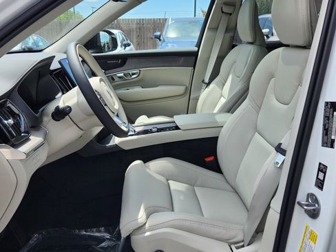 New 2026 Volvo XC90 T8 Ultra w/ Protection Package image 7