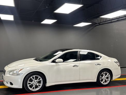 Used 2013 Nissan Maxima 3.5 SV w/ Premium Pkg image 2