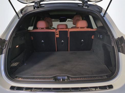 Used 2024 Mercedes-Benz GLC 300 4MATIC image 14