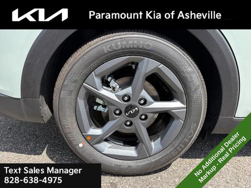 New 2026 Kia K4 FWD image 30