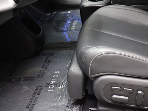 Used 2024 Hyundai Ioniq 5 Limited image 9