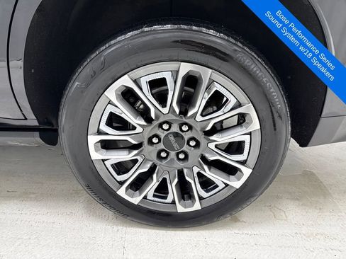 Used 2023 GMC Yukon Denali Ultimate image 7