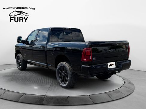 New 2026 RAM 3500 Laramie AWD/4WD image 6