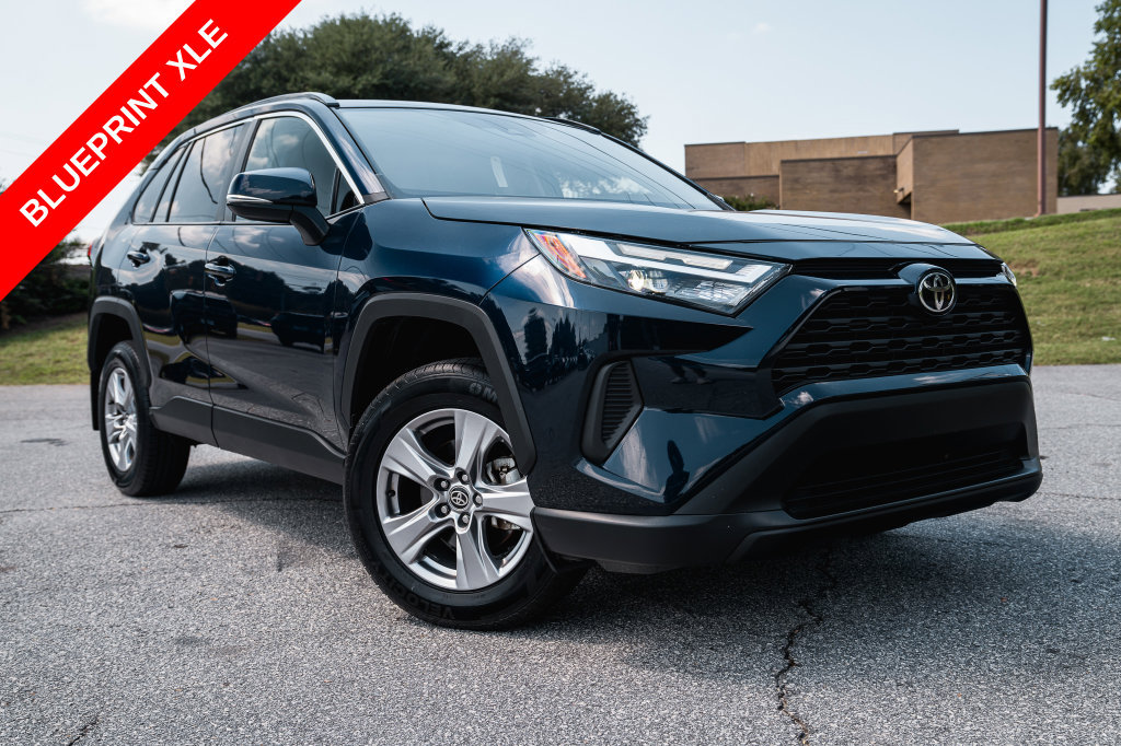 Certified 2025 Toyota RAV4 XLE FWD image 1