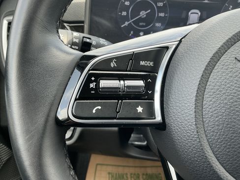Used 2024 Kia Seltos X-Line AWD/4WD image 17