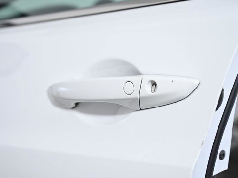 Used 2015 Acura TLX w/ Technology Package image 10