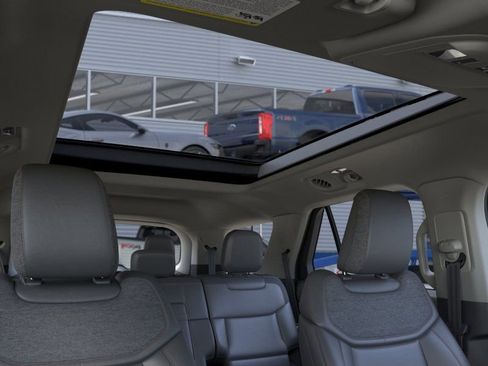 New 2026 Ford Explorer Active w/ Active Comfort Package AWD/4WD image 23
