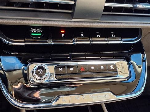 Certified 2024 Lincoln Corsair AWD w/ Equipment Group 101A image 19