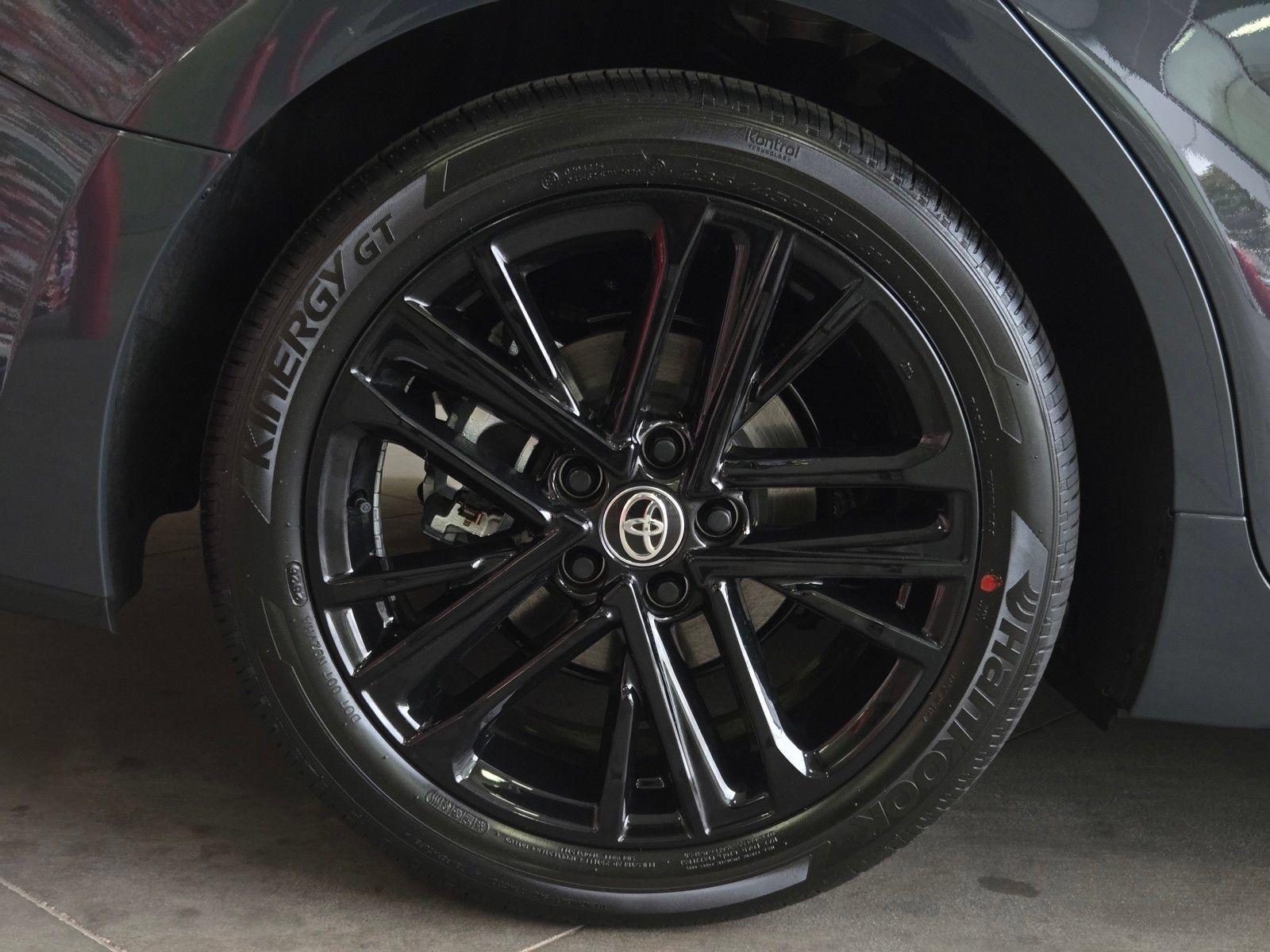 Certified 2026 Toyota Camry SE FWD image 5