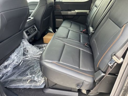 New 2026 Ford F350 Lariat w/ Black Appearance Package image 20