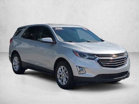 Used 2019 Chevrolet Equinox LT FWD image 3
