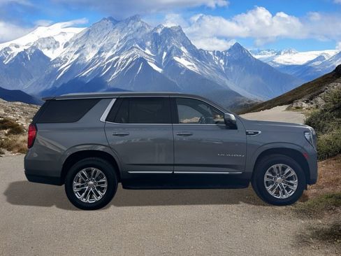 Used 2021 GMC Yukon SLT w/ SLT Luxury Plus Package image 6