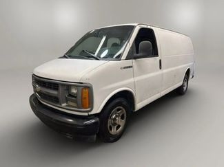 Used 2002 Chevrolet Express 2500 image 1