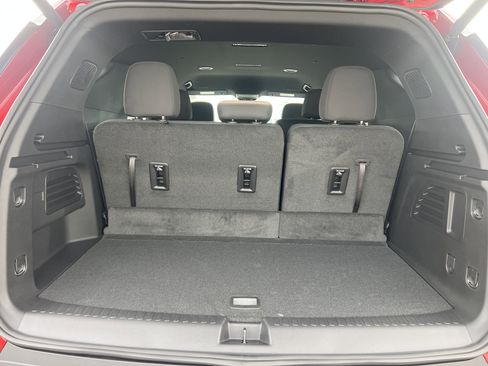 New 2026 Chevrolet Traverse LT w/ LPO, Floor Liner Package image 10