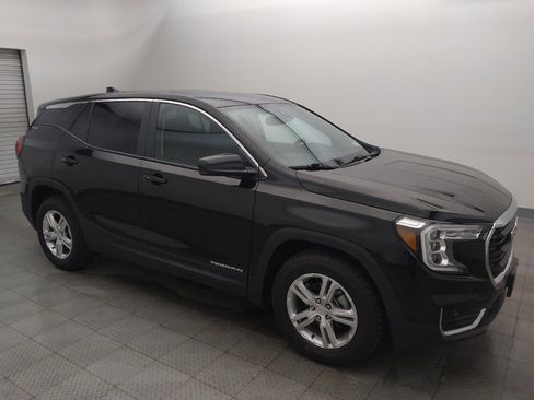 Used 2024 GMC Terrain SLE AWD/4WD image 11