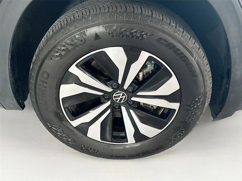 Used 2024 Volkswagen Atlas SE AWD/4WD image 37