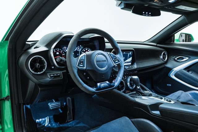 Used 2017 Chevrolet Camaro ZL1 RWD image 22