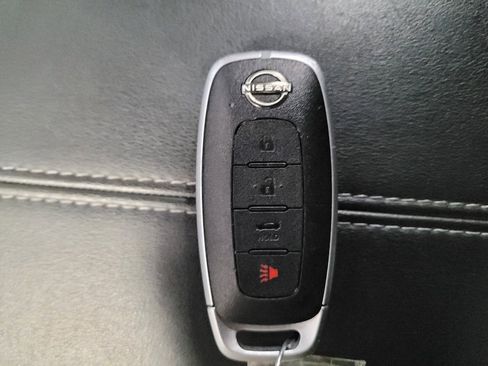 Used 2024 Nissan Sentra S image 32