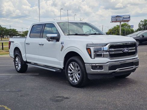 Used 2025 Ford F150 Lariat w/ Equipment Group 501A Mid AWD/4WD image 5