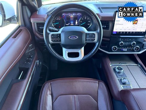 Used 2024 Ford Expedition Max Limited image 23