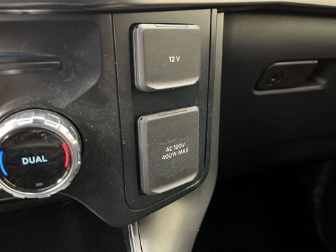 Used 2025 Ford F150 Lariat AWD/4WD image 24