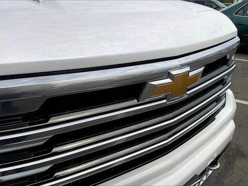Used 2024 Chevrolet Silverado 1500 High Country w/ High Country Premium Package image 31
