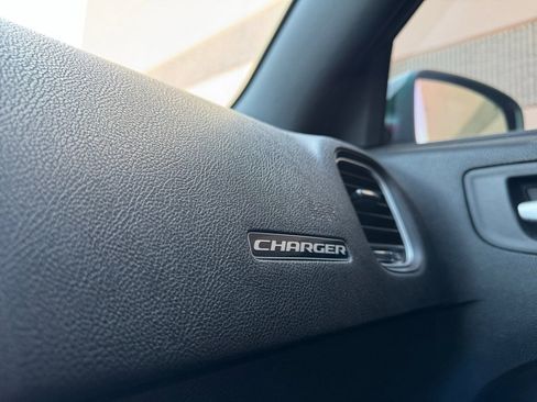 Used 2021 Dodge Charger SXT w/ Leather Interior Group RWD image 29