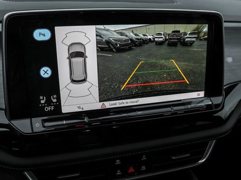 New 2026 Volkswagen Atlas Cross Sport SE image 7