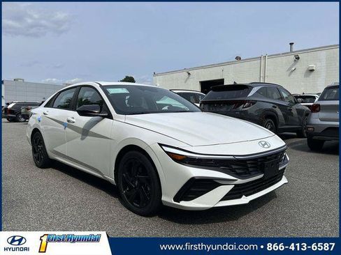 New 2026 Hyundai Elantra SEL Sport FWD image 1