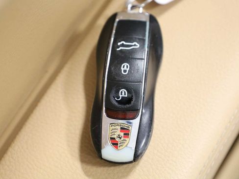 Used 2014 Porsche Cayenne AWD/4WD image 41