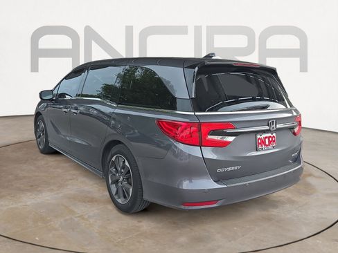 Used 2023 Honda Odyssey Elite image 5