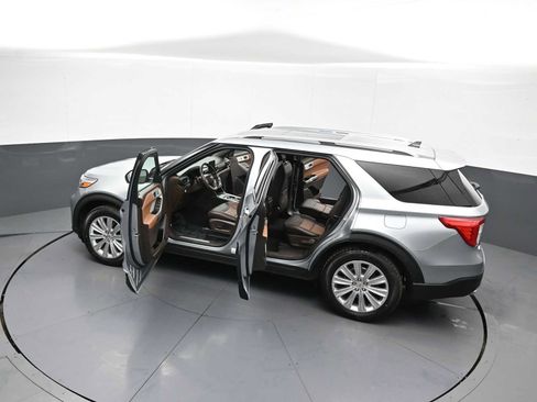 Used 2022 Ford Explorer King Ranch w/ Premium Technology Package AWD/4WD image 47