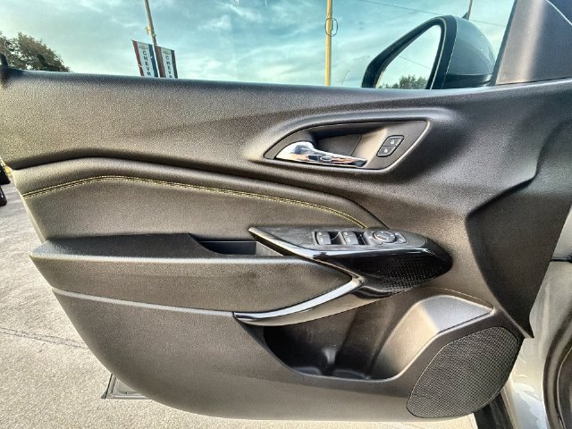 Used 2025 Chevrolet Trax LT w/ Driver Confidence Package FWD image 20