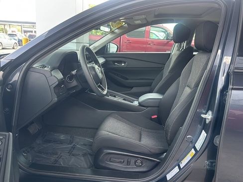 Used 2023 Honda Accord EX image 12