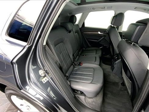 Certified 2023 Audi Q5 2.0T Premium w/ Convenience Package image 27