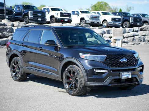Used 2023 Ford Explorer ST w/ Equipment Group 401A AWD/4WD image 3