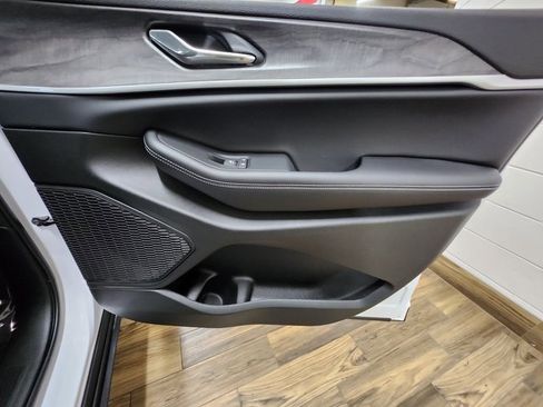 New 2025 Jeep Grand Cherokee Limited w/ Trailer Tow Package image 41