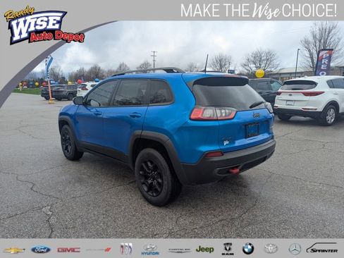 Used 2021 Jeep Cherokee Trailhawk image 5