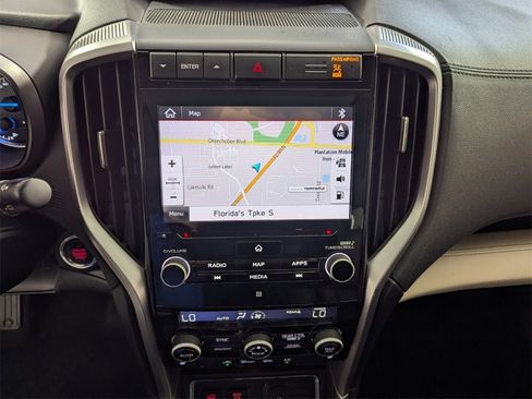 Used 2021 Subaru Ascent Limited w/ Technology Package image 27