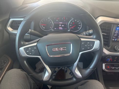Used 2021 GMC Acadia SLE w/ Driver Convenience Package FWD image 19