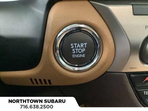 Used 2018 Lexus ES 350 w/ Luxury Package w/Wood Trim image 19