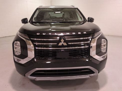 New 2025 Mitsubishi Outlander SEL image 9