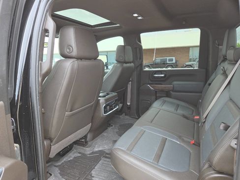 Used 2020 GMC Sierra 2500 Denali w/ Denali Ultimate Package AWD/4WD image 31