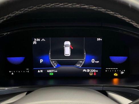 Certified 2022 Volkswagen Taos SE w/ Panoramic Sunroof Package image 23