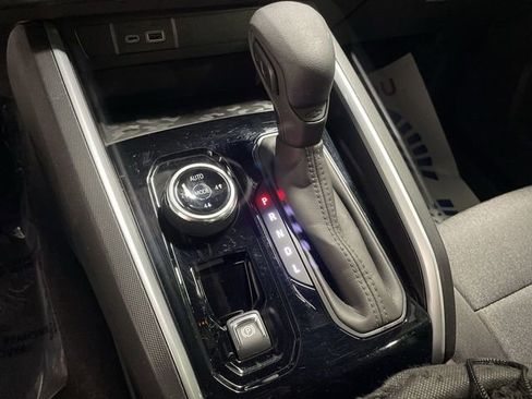 Used 2023 Chevrolet Colorado Trail Boss w/ LPO, Flex Utility Package image 20