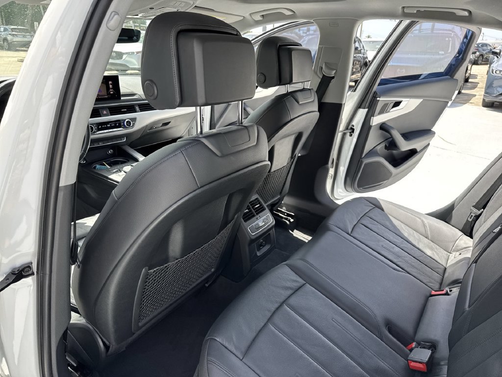 Used 2017 Audi A4 2.0T Ultra Premium FWD image 34