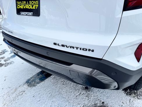 Used 2025 GMC Terrain Elevation image 36