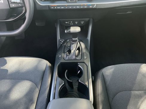 Used 2025 Kia K4 FWD image 11